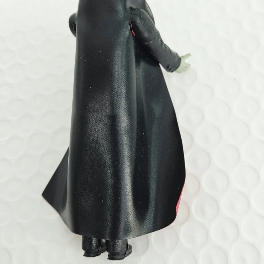 Universal Monsters Dracula Vampire Toy w/ Cape Spooky Vintage 1980 Remco 3.75